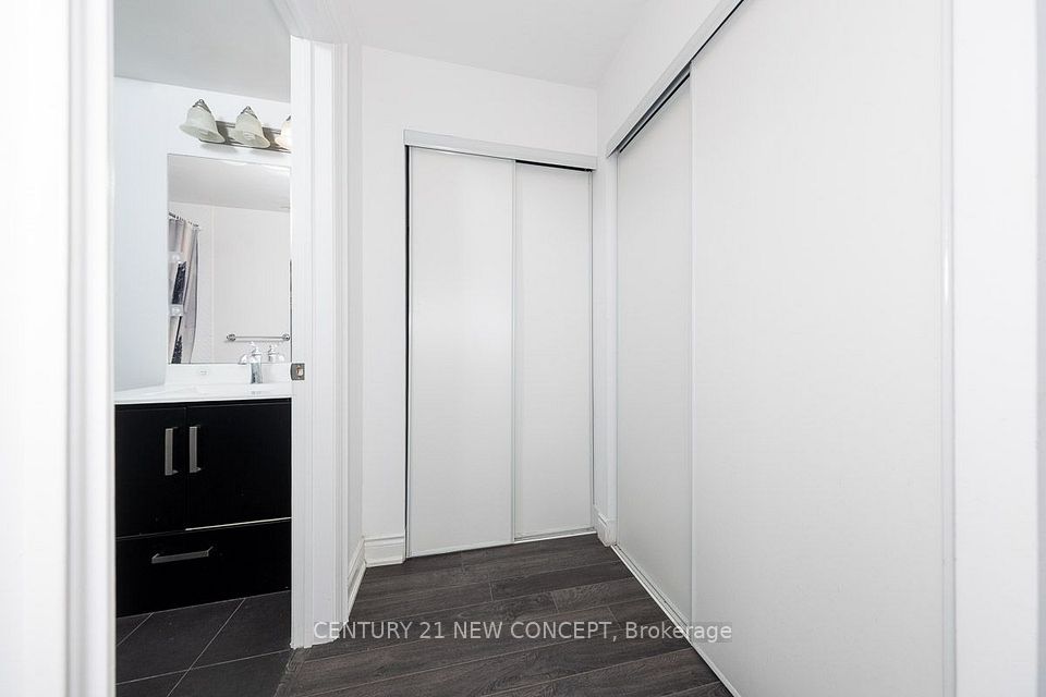 33 Clegg Road 311, Markham, ON L6G 0B2 3
