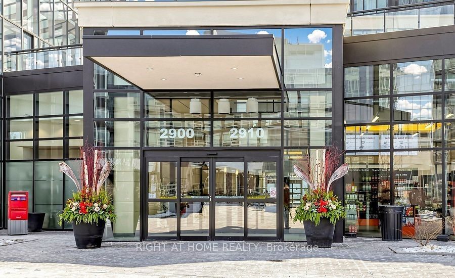 2900 Highway 7 Road 2602, Vaughan, ON L4K 1W2 4