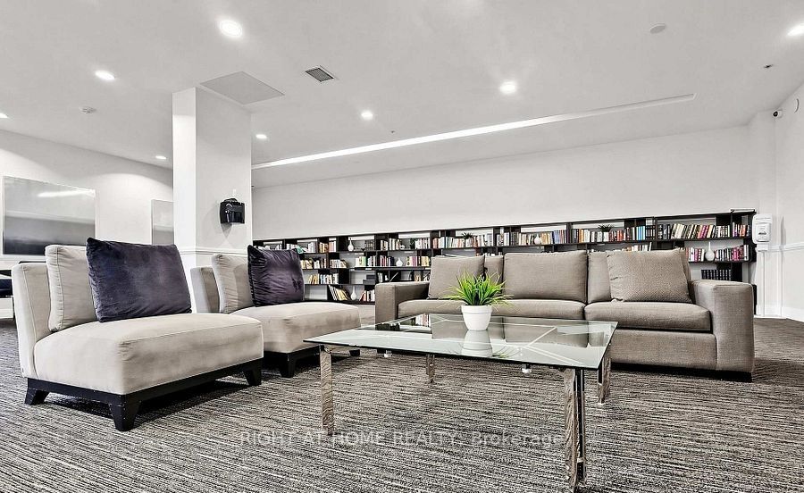 2900 Highway 7 Road 2602, Vaughan, ON L4K 1W2 7