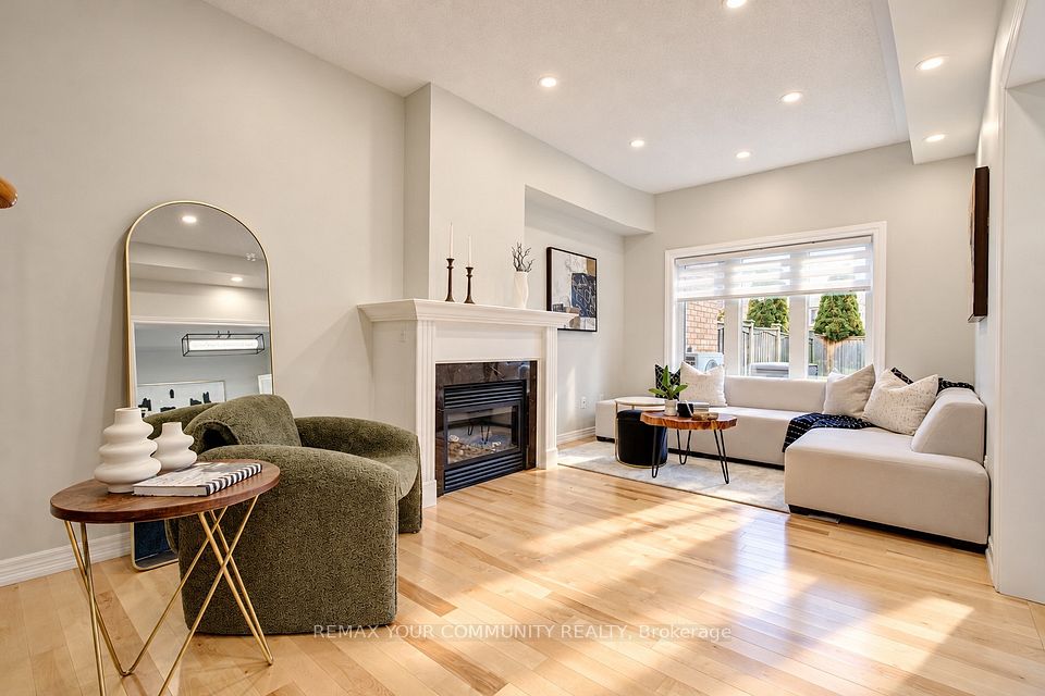 Att/Row/Townhouse at 186 Lauderdale Drive, Vaughan, ON L6A 0S4