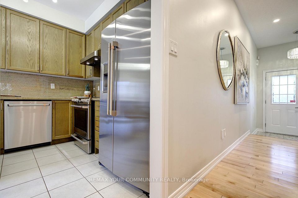 186 Lauderdale Drive, Vaughan, ON L6A 0S4 24