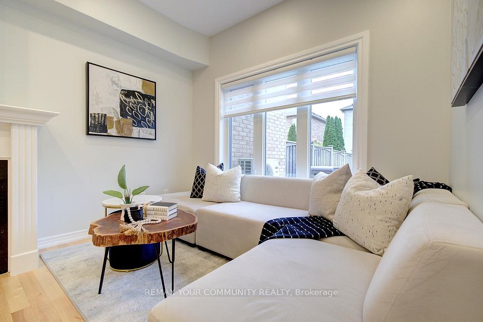 186 Lauderdale Drive, Vaughan, ON L6A 0S4 6