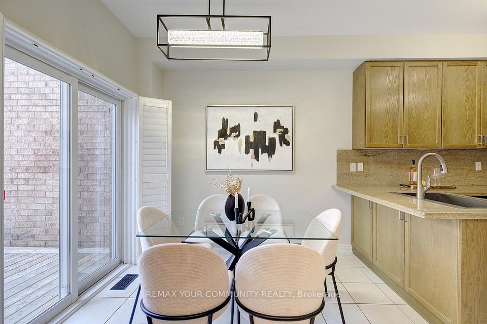 186 Lauderdale Drive, Vaughan, ON L6A 0S4 18