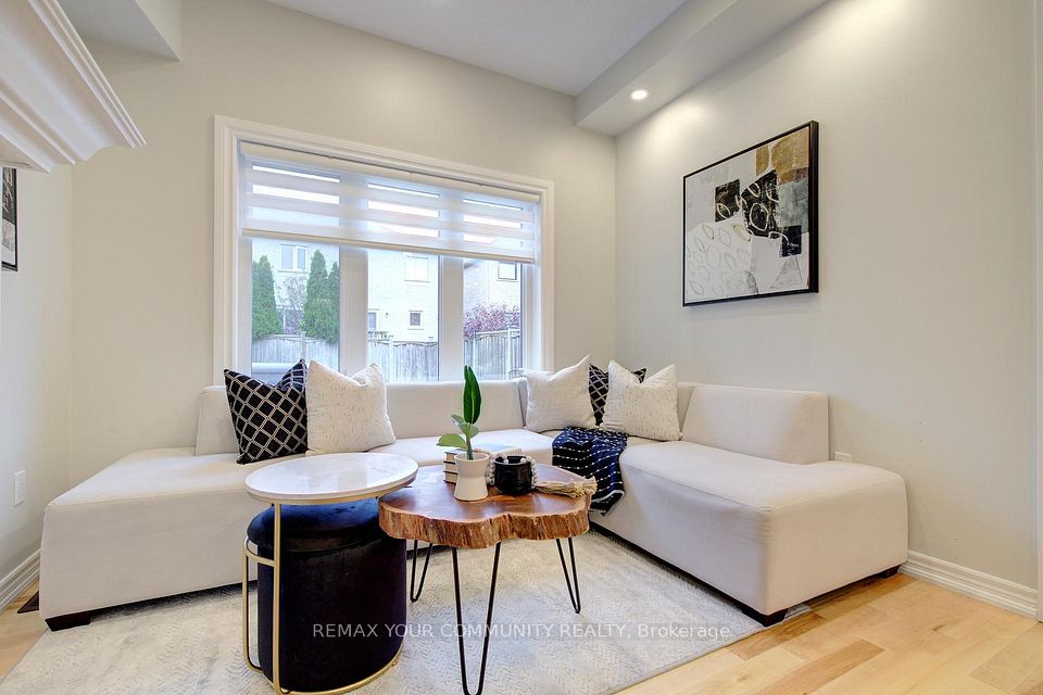 186 Lauderdale Drive, Vaughan, ON L6A 0S4 9