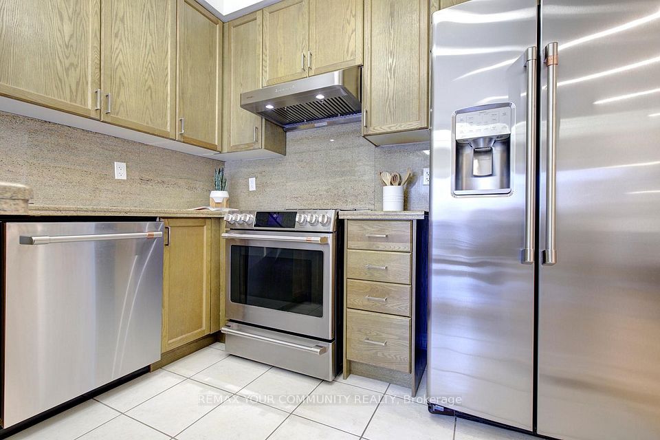 186 Lauderdale Drive, Vaughan, ON L6A 0S4 23