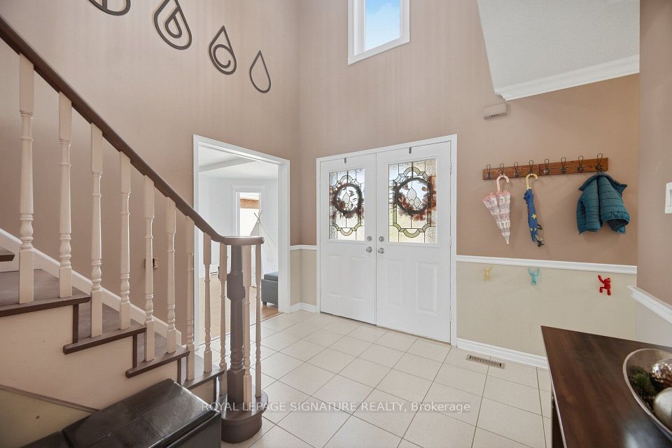 85 Fifefield Drive, Vaughan, ON L6A 1J2 3