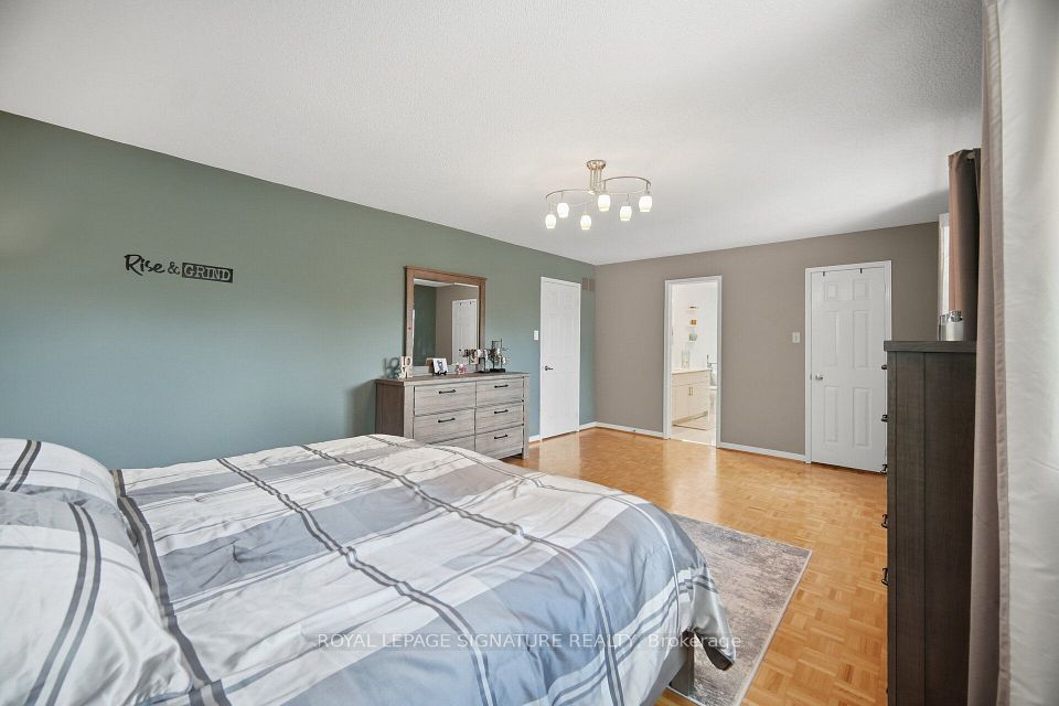 85 Fifefield Drive, Vaughan, ON L6A 1J2 25