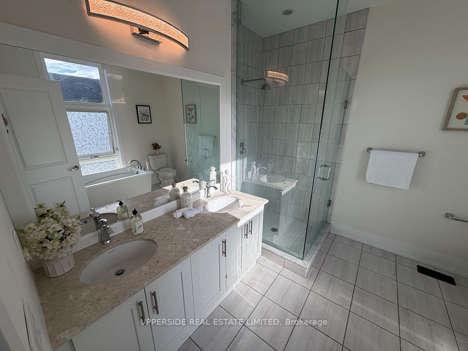 8 Sable Road, Vaughan, ON L4J 0K1 17