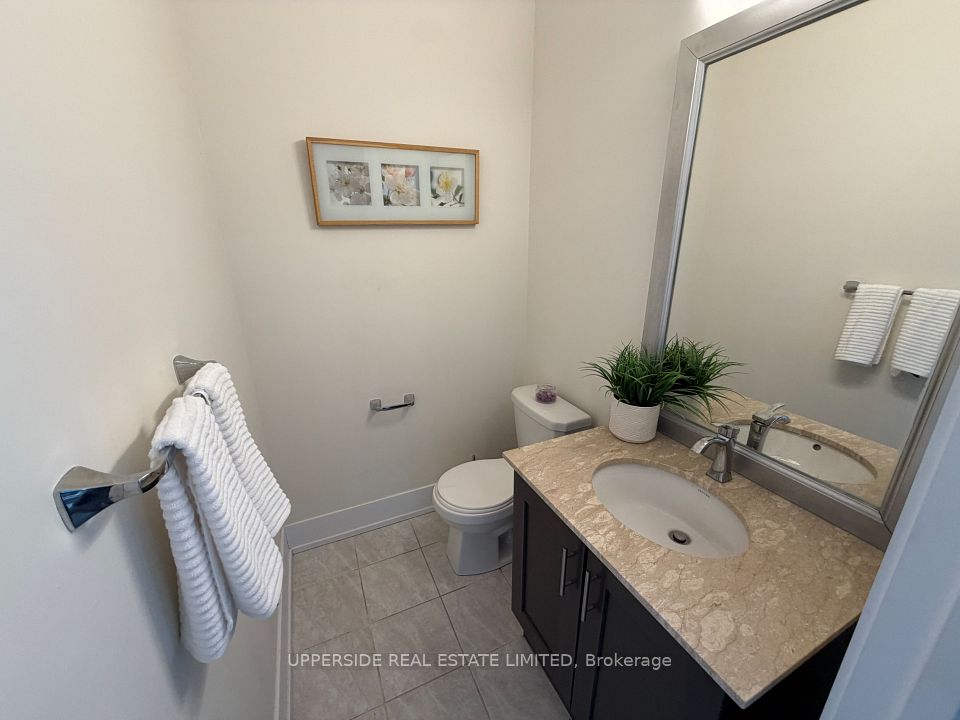 8 Sable Road, Vaughan, ON L4J 0K1 7