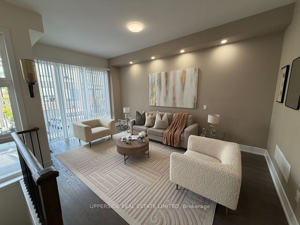 8 Sable Road, Vaughan, ON L4J 0K1 3