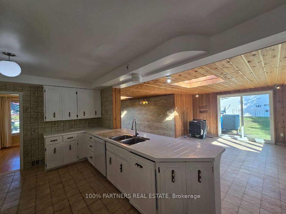 77 Riverside Boulevard Main, Vaughan, ON L4J 1J1 11