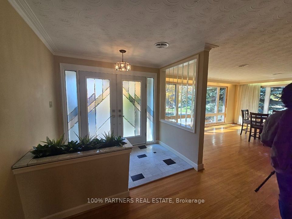 77 Riverside Boulevard Main, Vaughan, ON L4J 1J1 4