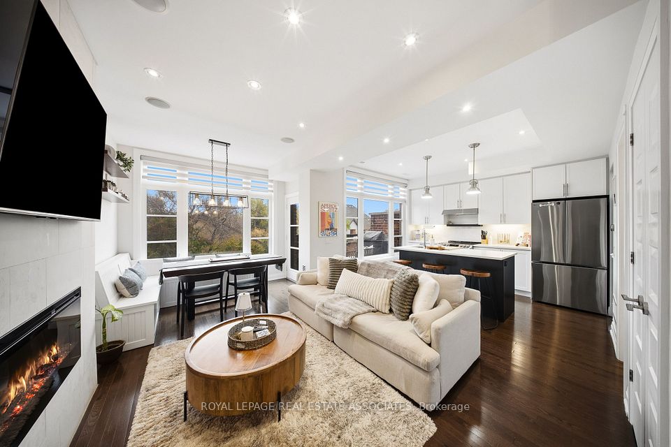 Condo Townhouse at 8171 Kipling Avenue 8, Vaughan, ON L4L 0G4