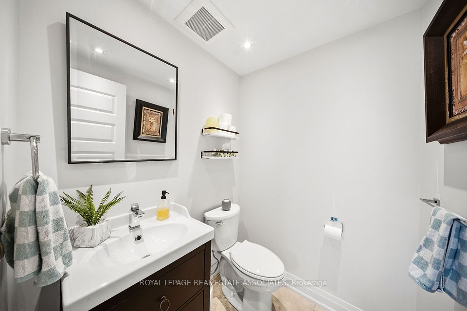 8171 Kipling Avenue 8, Vaughan, ON L4L 0G4 17