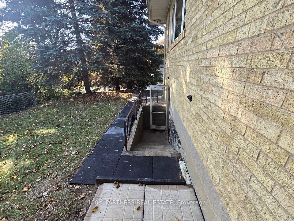 77 Riverside Boulevard Lower, Vaughan, ON L4J 1J1 3