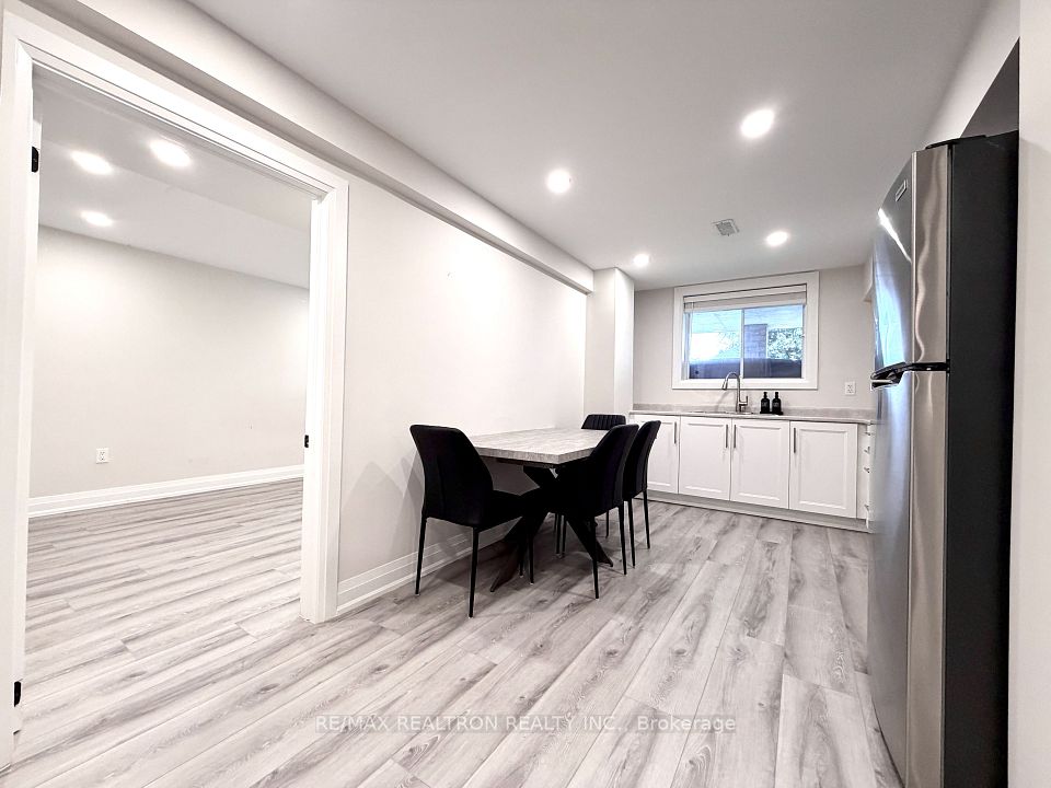83 Lanterna Crescent, Vaughan, ON L4H 1B9 6