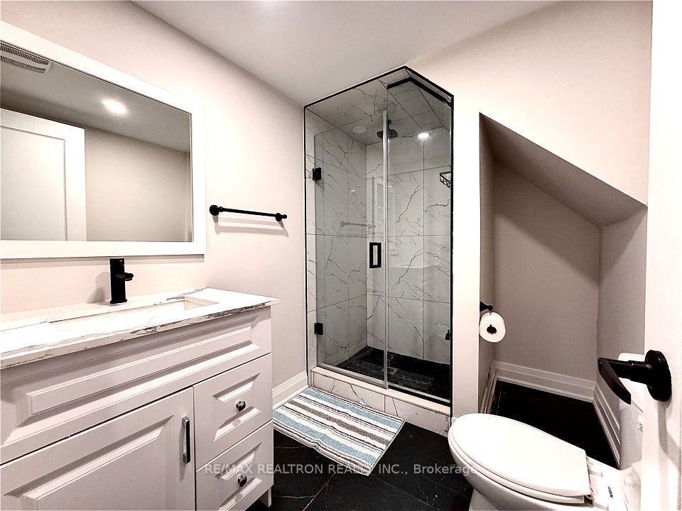83 Lanterna Crescent, Vaughan, ON L4H 1B9 10