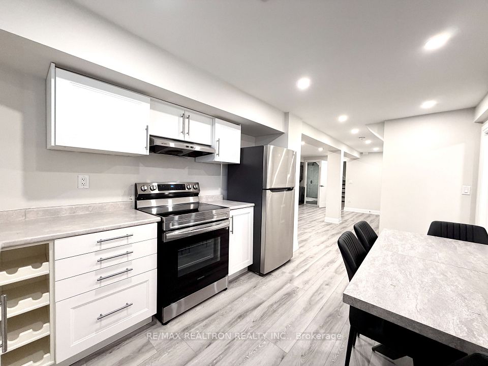 83 Lanterna Crescent, Vaughan, ON L4H 1B9 7