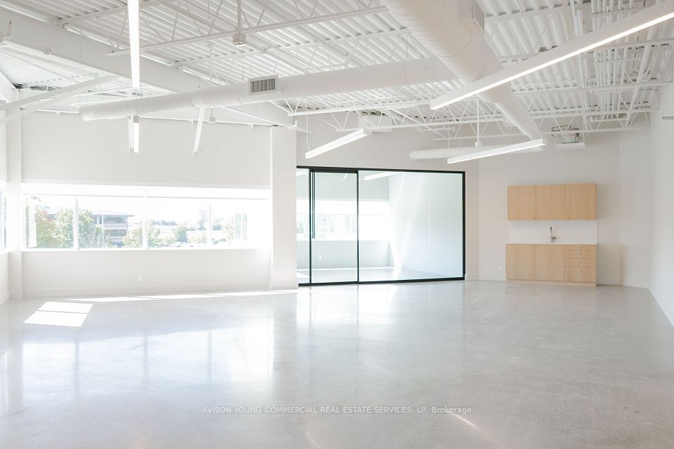 145 Renfrew Drive 101, Markham, ON L3R 9R6