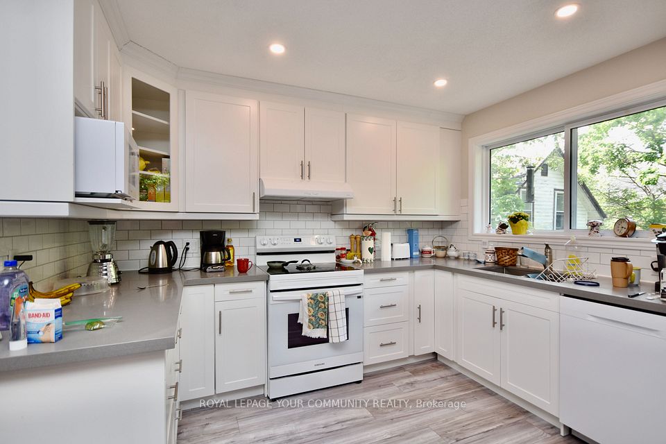 246 Mississauga Street W, Orillia, ON L3V 3B5