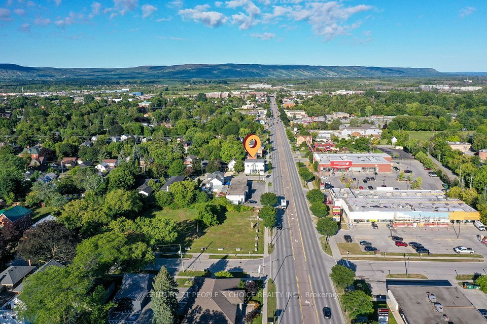 160-180 First Street, Collingwood, ON L9Y 1A7