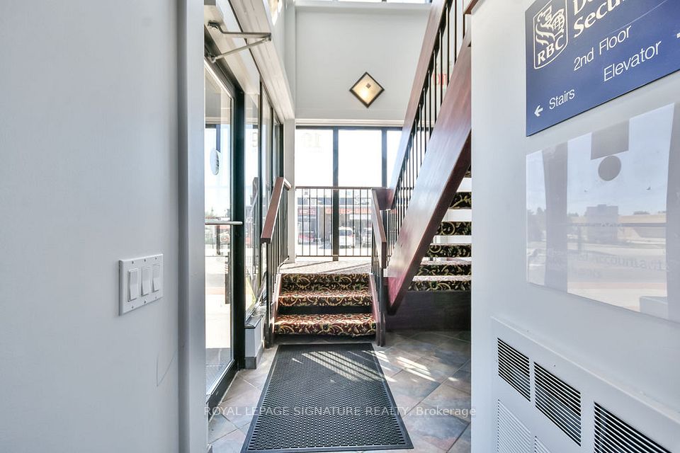 19 Front Street N, Orillia, ON L3V 4R6