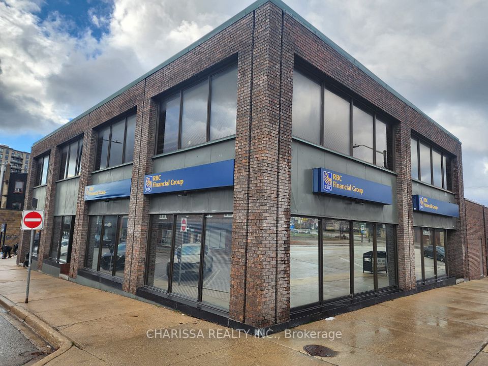 22 Clapperton Street, Barrie, ON L4M 1G4