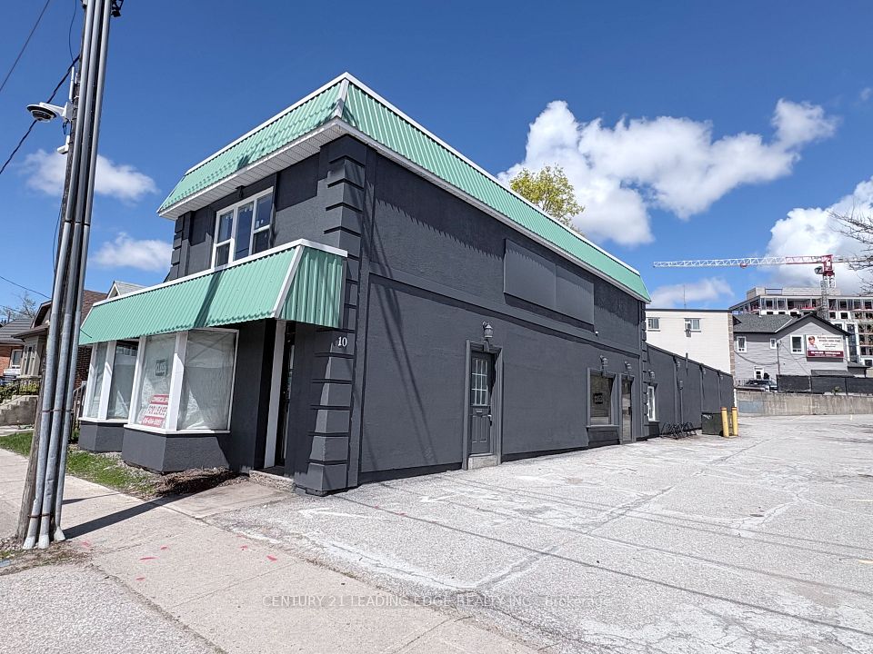 10 Ross Street, Barrie, ON L4N 1E7