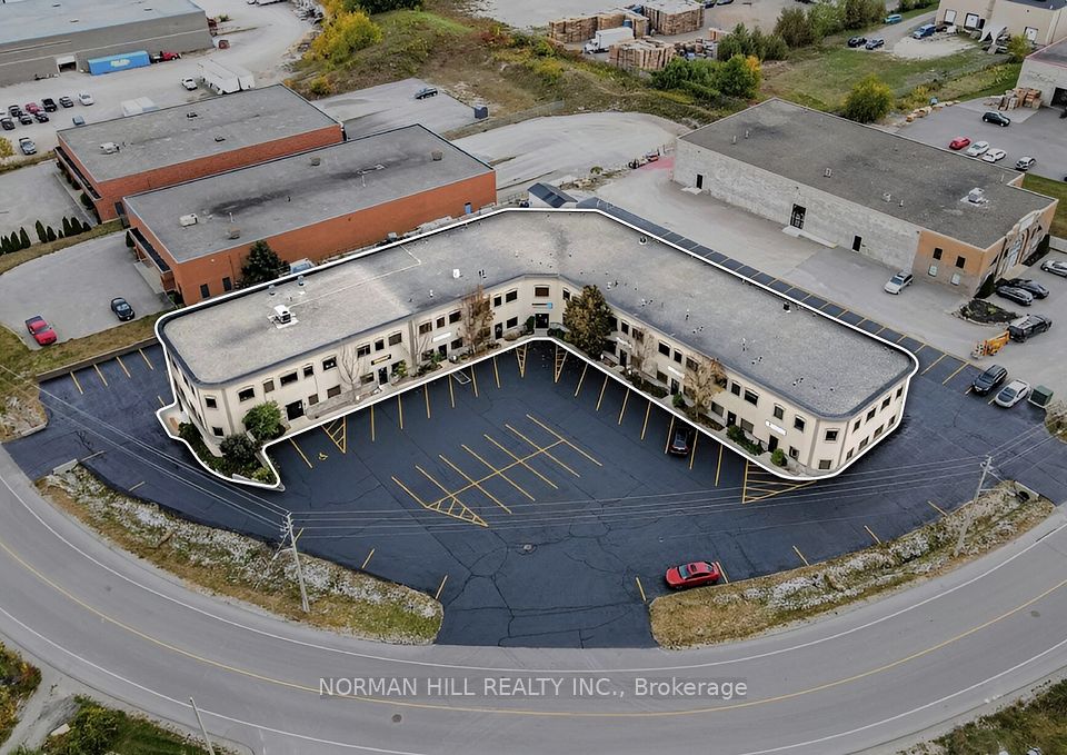 27 Hooper Road, Barrie, ON L4N 9S3