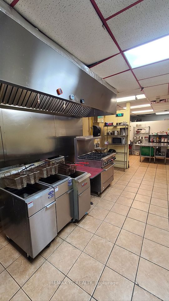 110 Little Avenue 4, Barrie, ON L4N 4K8