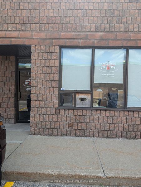 25 Saunders Road 9, Barrie, ON L4N 9A7