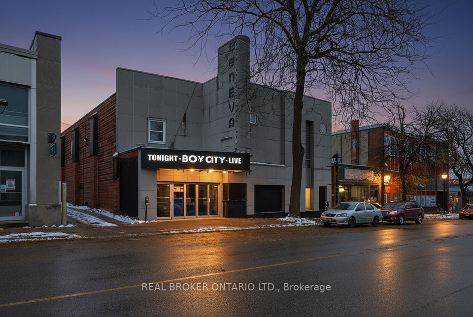 16 West Street S, Orillia, ON L3V 5G3