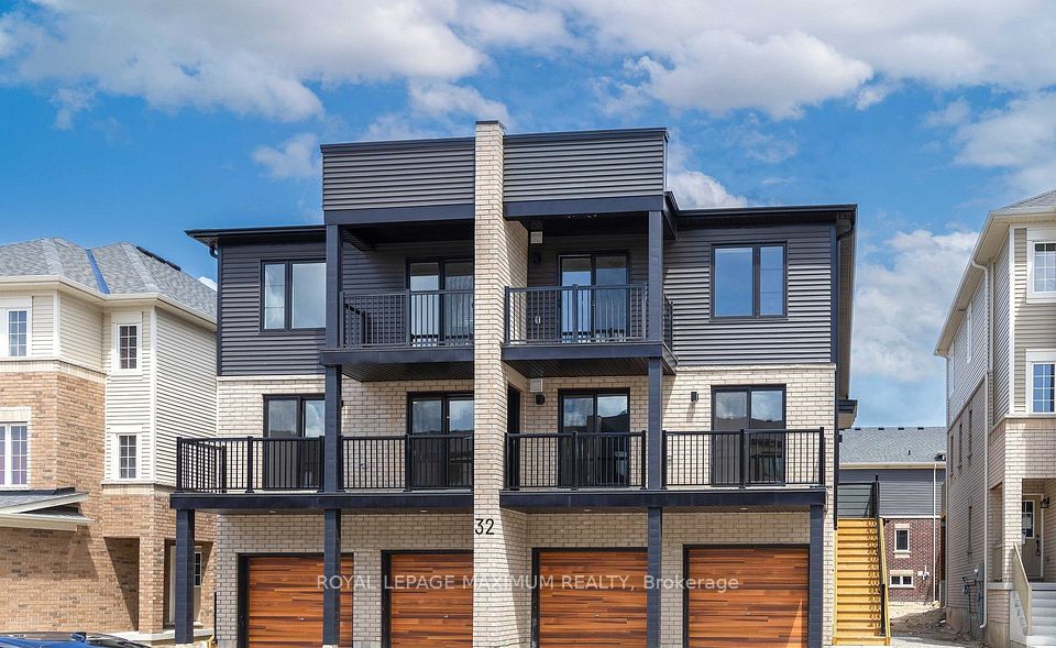 Att/Row/Townhouse at 32 Wagon Lane 4, Barrie, ON L9J 0C2, Barrie