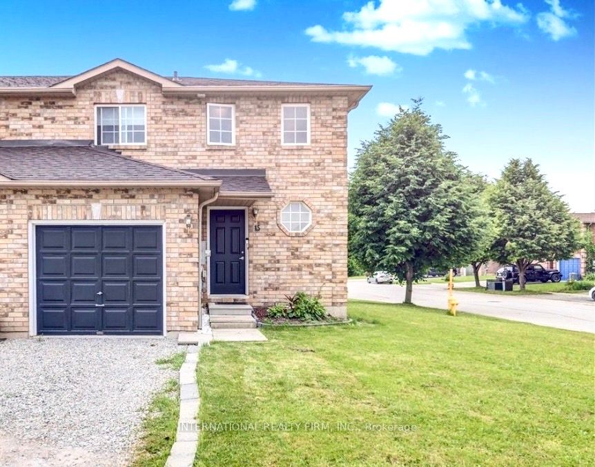 Semi-Detached  at 15 Hewitt Place, Barrie, ON L4M 7B3, Barrie