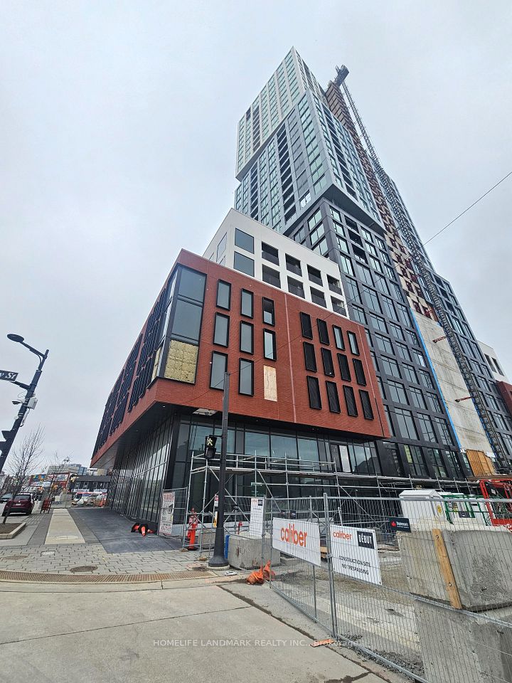 Condo Apartment at 39 Mary Street 2104, Barrie, ON L4N 1S9, Barrie