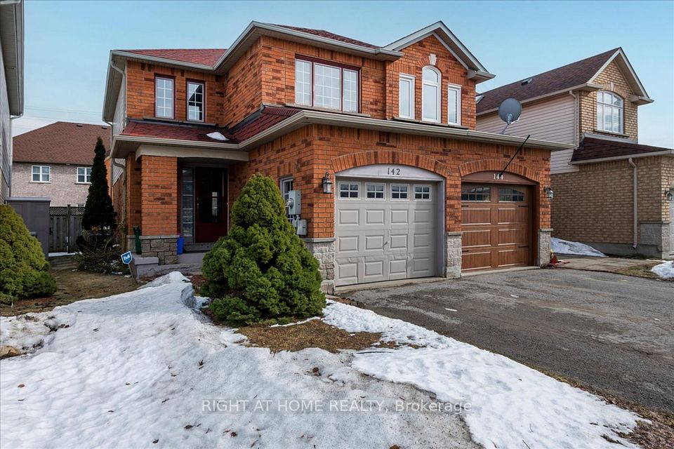 Semi-Detached  at 142 Leslie Avenue, Barrie, ON L4N 9P4, Barrie