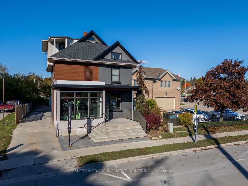 18 Worsley Street, Barrie, ON L4M 1L4