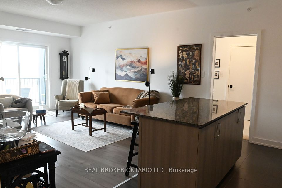 Condo Apartment at 4 Spice Way 204, Barrie, ON L9J 0M2, Barrie