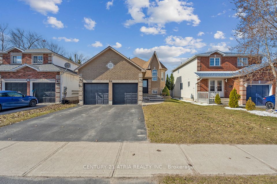 Detached at 28 Cassandra Drive, Barrie, ON L4M 6W4, Barrie