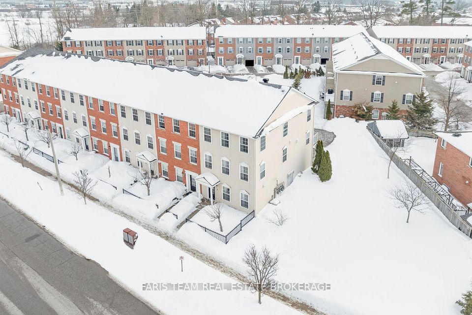 Att/Row/Townhouse at 91 Coughlin Road 1, Barrie, ON L4N 0L6, Barrie