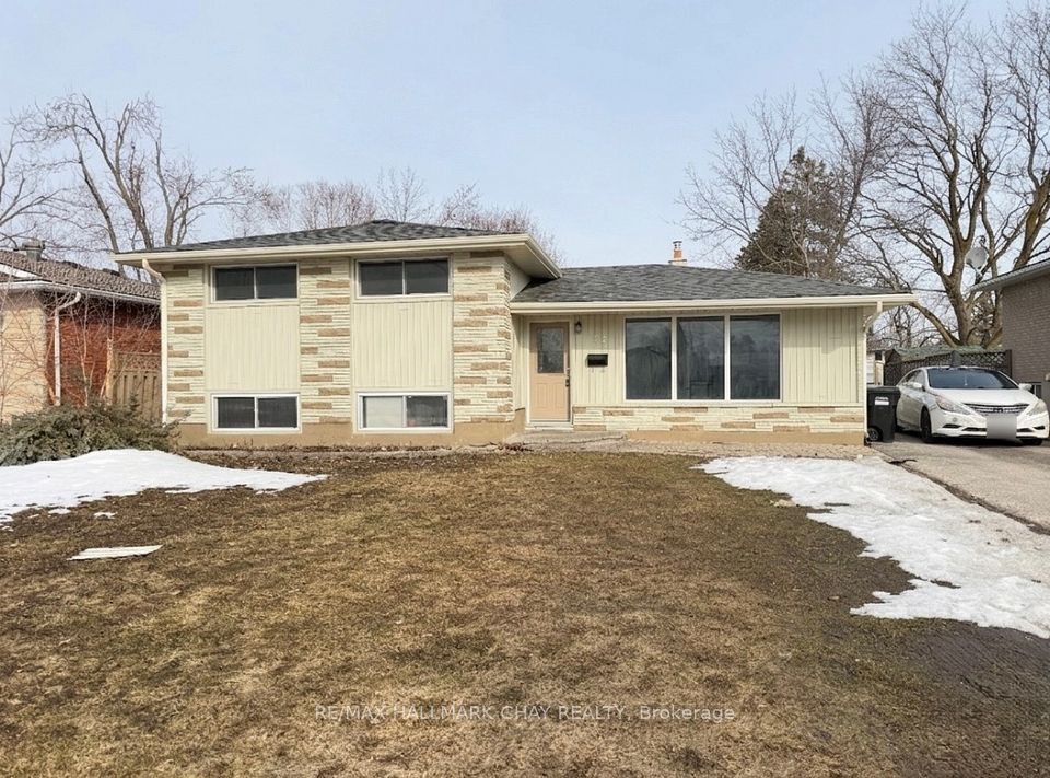 Detached at 152 Rose Street Main, Barrie, ON L4M 2T7, Barrie