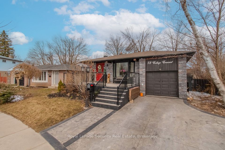 73 College Crescent, Barrie, ON L4M 2W5