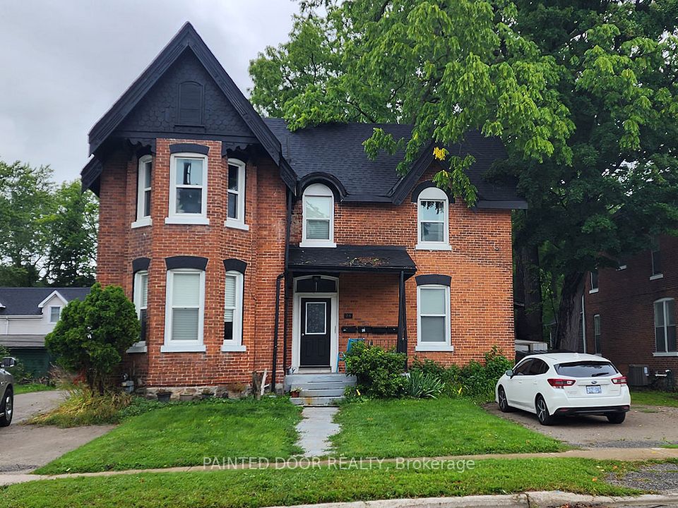 Fourplex at 28 Wellington Street W 3, Barrie, ON L4N 1K2, Barrie