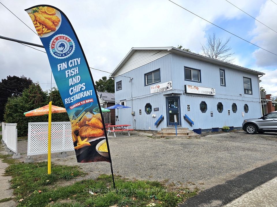300 James Street E, Orillia, ON L3V 1M2