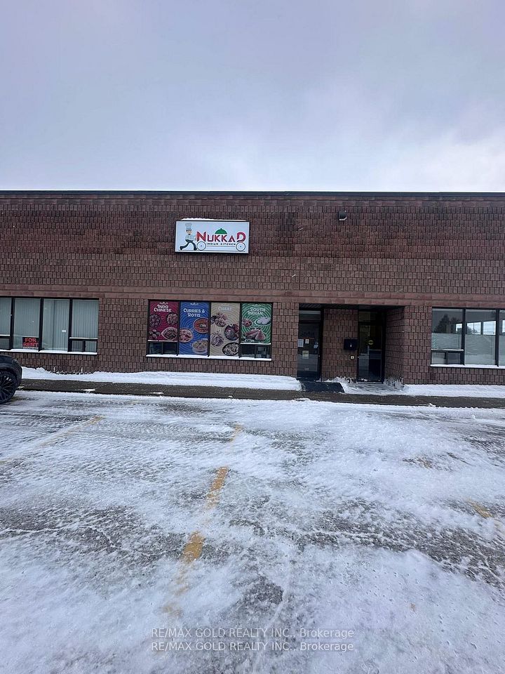 25 SAUNDERS Road 2, Barrie, ON L4N 9A7