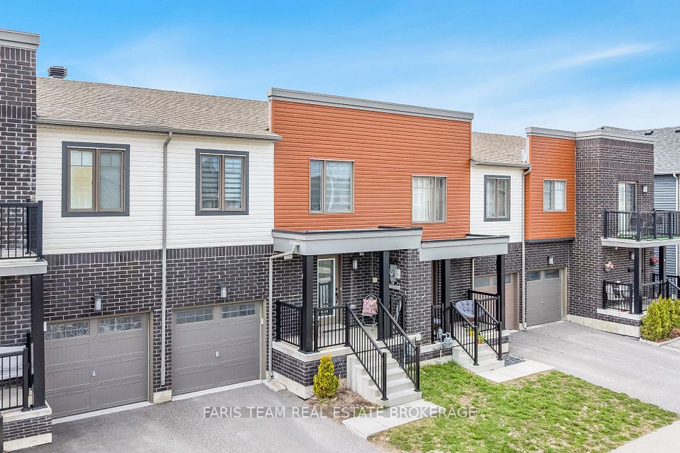 Att/Row/Townhouse at 60 Brown Bear Street, Barrie, ON L9J 0H8, Barrie