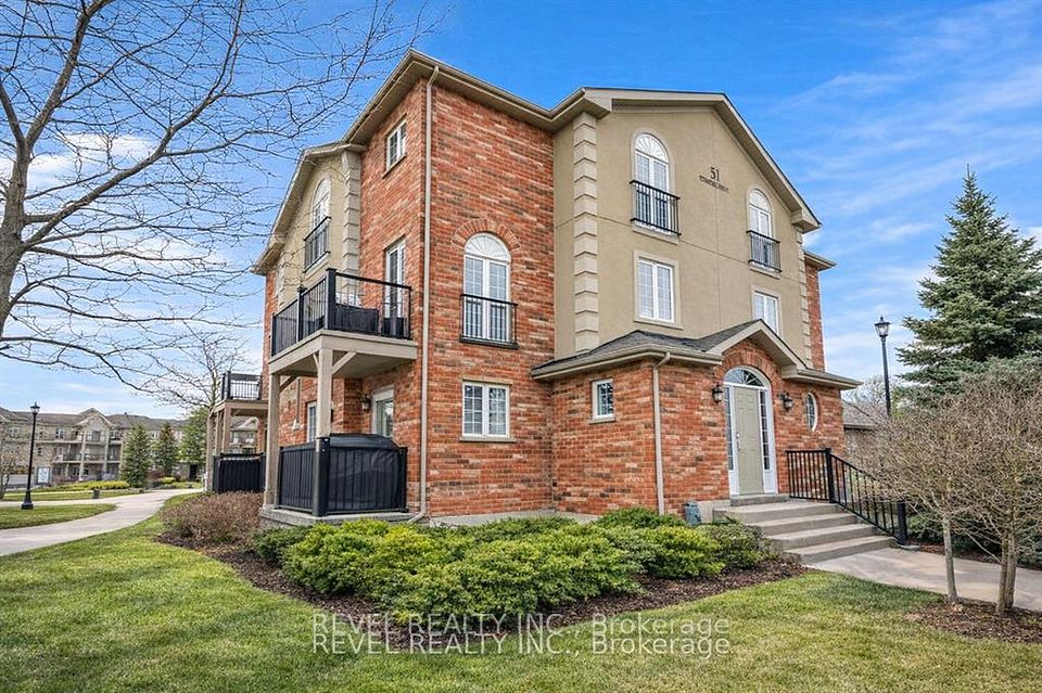 Condo Apartment at 51 Ferndale Drive S 5, Barrie, ON L4N 5W9, Barrie