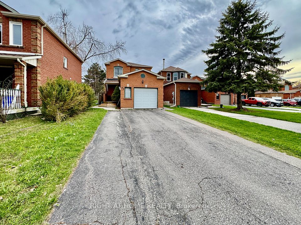 Detached at 71 Weatherup Crescent Main, Barrie, ON L4N 7J6, Barrie