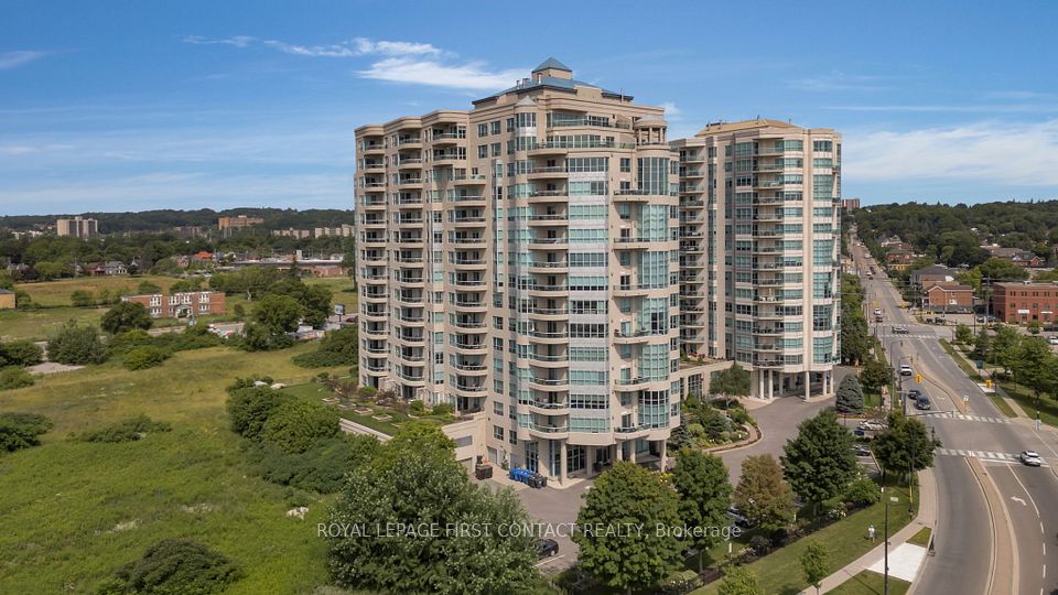 Condo Apartment at 6 Toronto Street 1407, Barrie, ON L4N 9R2, Barrie