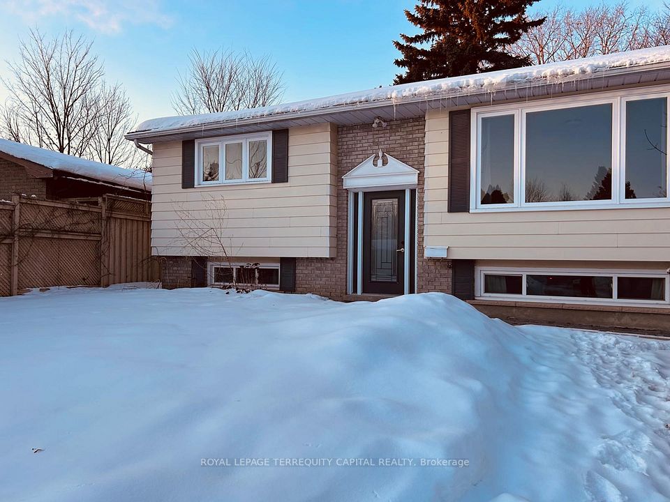 Detached at 38 Bernick Drive Upper, Barrie, ON L4M 2V5, Barrie